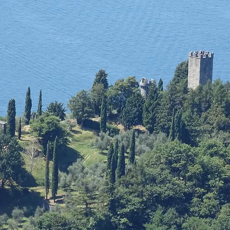 Tre Finestre Sul *